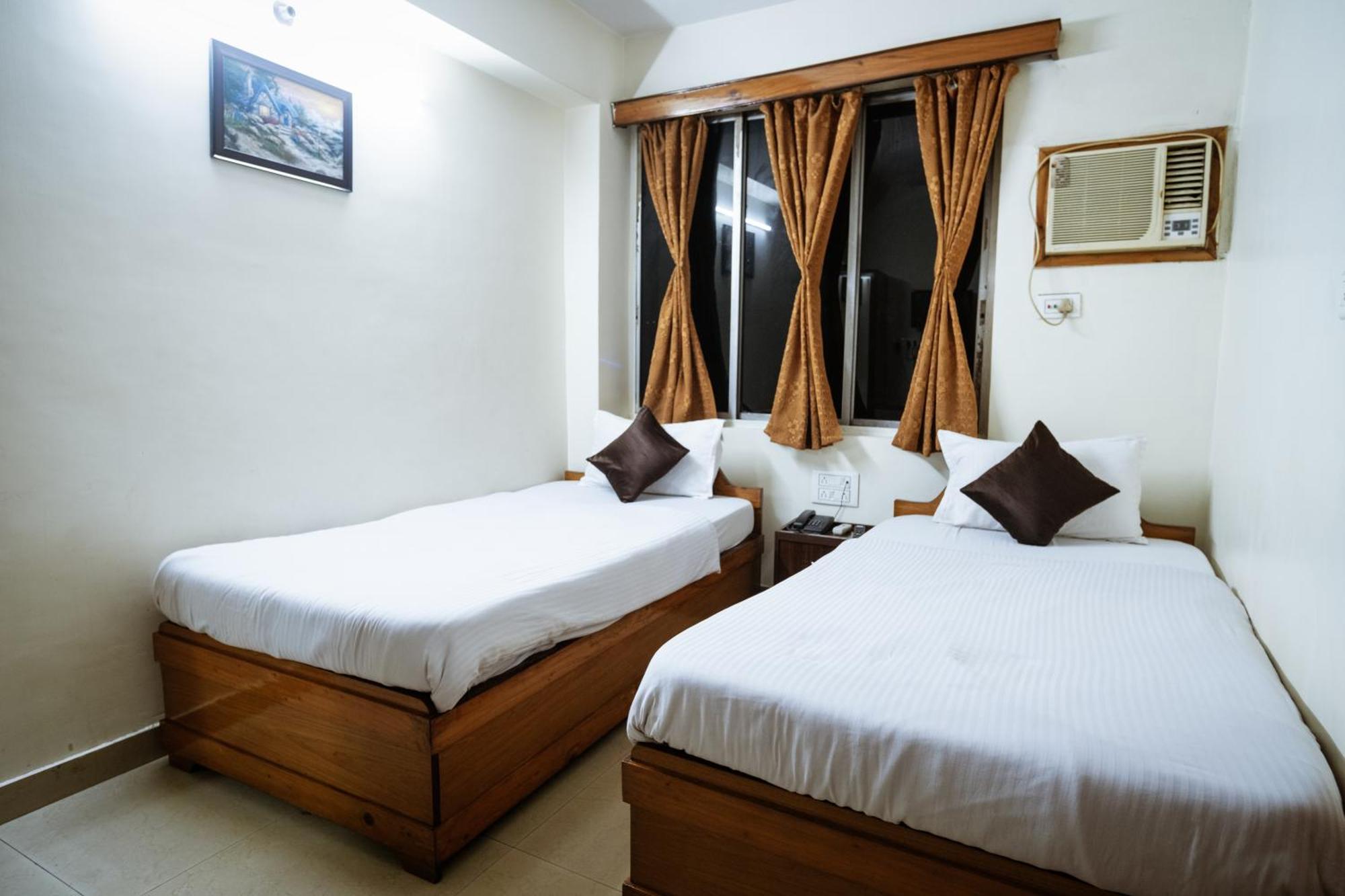 Hotel Ta-Tin Durgāpur Buitenkant foto